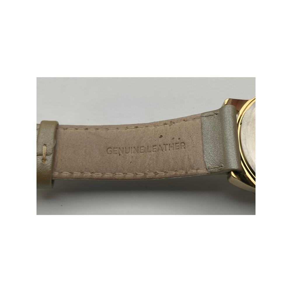 Timex Gold Case White Dial Beige Leather Strap Watch - Picture 8 of 13